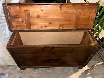 Cassa / baule in legno di abete massello