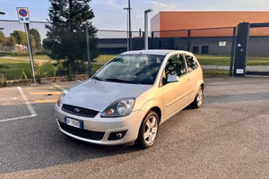 Ford Fiesta 1.2 16V 3p. 86000km + cinghia nuova