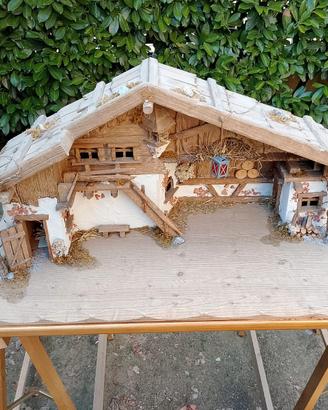 Presepe artigianale di legno trentino fatto a mano