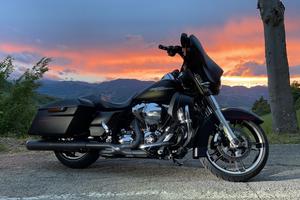 Harley davidson street glide