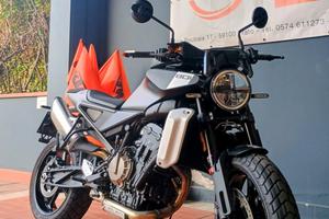 Husqvarna Svartpilen 801