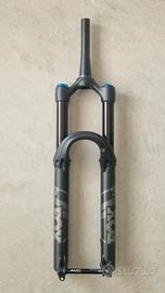 forcella FOX 38 float Performance nuova 