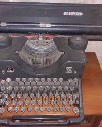 macchina da scrivere OLIVETTI M40