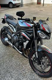 Triumph Street Triple 765 RS