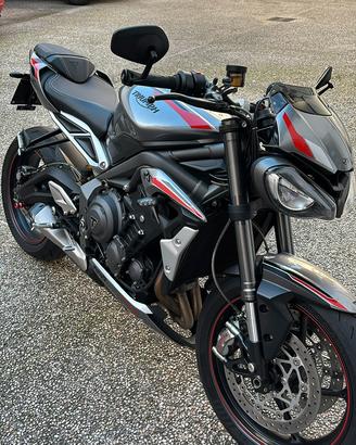 Triumph Street Triple 765 RS