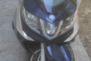 Scooter piaggio x10