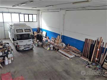 Immobile di 350 m² con 3 locali a Viterbo