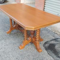 Tavolo in legno + sedie