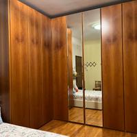 Armadio angolare modulabile per camera da letto