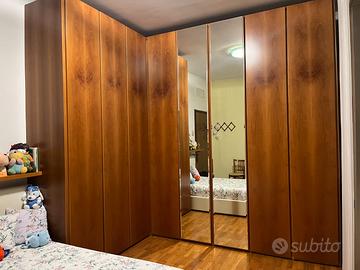 Armadio angolare modulabile per camera da letto