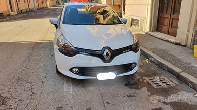 RENAULT Clio 4ª serie - 2015