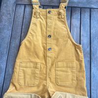 Salopette in velluto senape, cinque anni