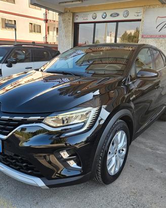 Renault Captur 1.6 E-Tech hybrid 2022