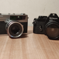 Macchine fotografiche Nikon e Petri