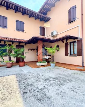 CASA INDIPENDENTE A PRADAMANO