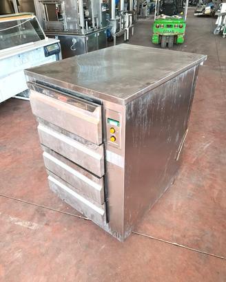 Tavolo frigo a cassettoni con motore remoto usato