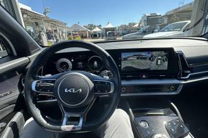 Kia sportage ibrida plug in full optional