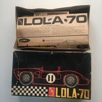 AMT LOLA-70 1/24