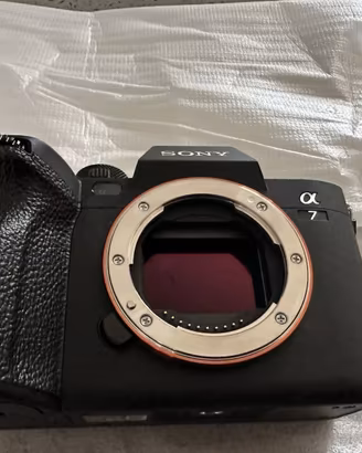 Sony A7 IV in perfette condizioni (500 scatti)