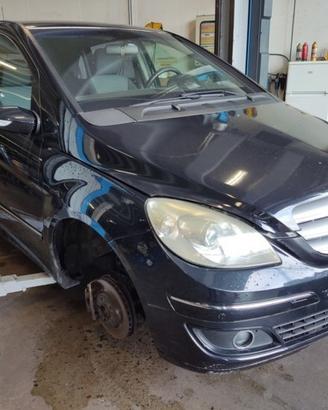 Ricambi MERCEDES CLASSE B 180 1992cc CDI 2006