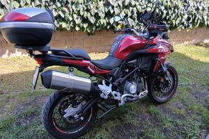 BENELLI  TRK 502  ROSSO
