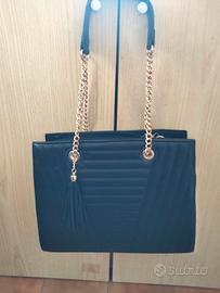 borsa tracolla. colore nero