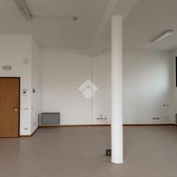 UFFICIO A MONTEBELLUNA