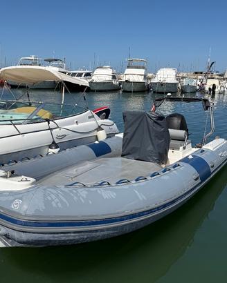 gommone bwa 650 America Completamente Refittato