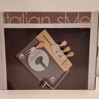 Tagliere e 4 coltelli da formaggi Brandani (nuovo)