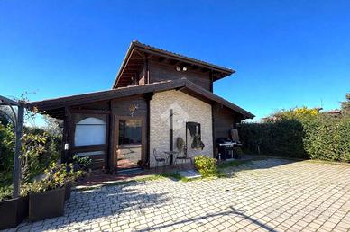 CASA INDIPENDENTE A LANUVIO