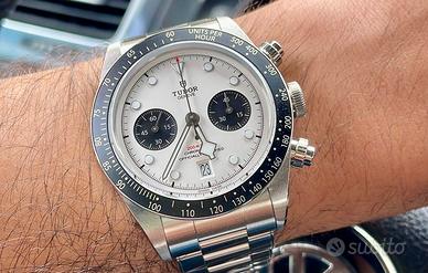 Tudor black bay chrono