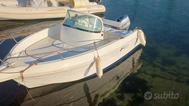 Kamarina 555 Honda BF40 in garanzia