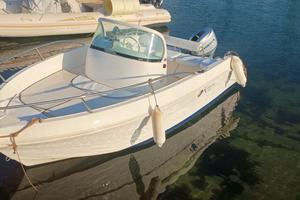 Kamarina 555 Honda BF40 in garanzia