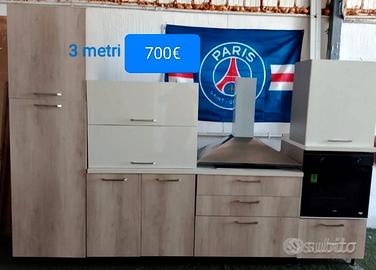 cucina moderna bicolore 