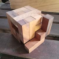 giochi rompicapo in legno