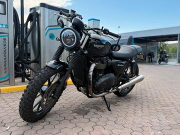 Triumph street twin 900 anno 2016
