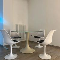 Tavolo + 4 sedie Tulip bianco nero
