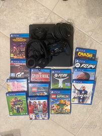 Play Station 4 slim nera + 13 giochi