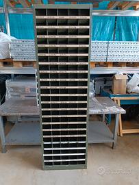 Scaffale portaminuteria