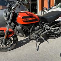 Ducati Scrambler - 2016