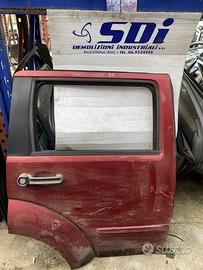 Porta post dx dodge nitro