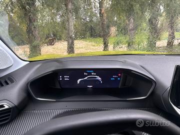 peugeot 208Allure Hybrid