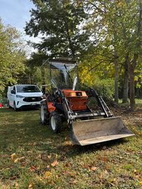 Kubota bulltra B1-17
