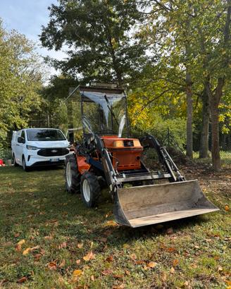 Kubota bulltra B1-17
