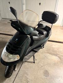  Motocicli piaggio 