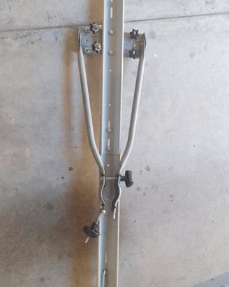 Portabici per barre auto universale