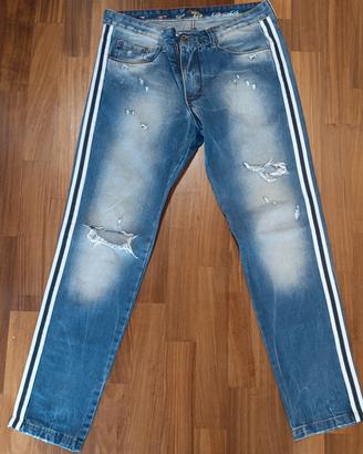 Jeans strappati uomo 8.9