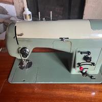Macchina da cucire vintage