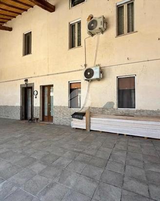 CASA SEMINDIPENDENTE A BORGO SAN GIACOMO