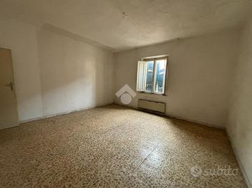 4 LOCALI A CASCINA